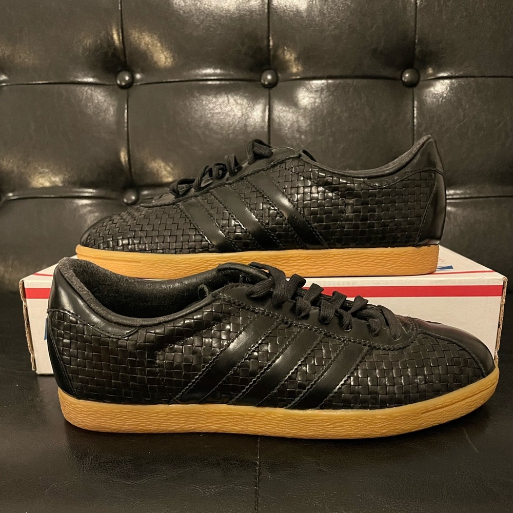 Vintage 2002 Adidas Woven‎ Leather Black Gum